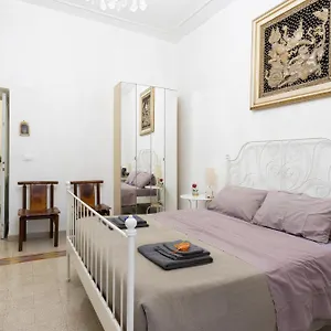 Bed & Breakfast Da Alessia Per Dormire Al Coppedé, Roma